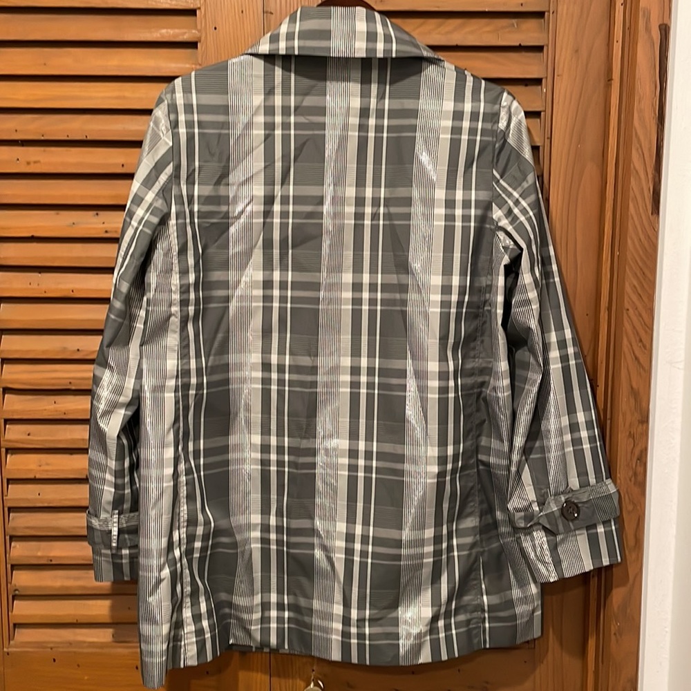Kenar Light Jacket - Picture 2 of 2